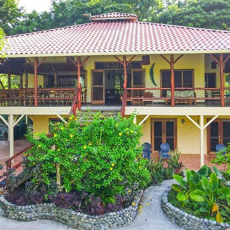 Bluff Beach Retreat Bocas del Toro Exteriör bild