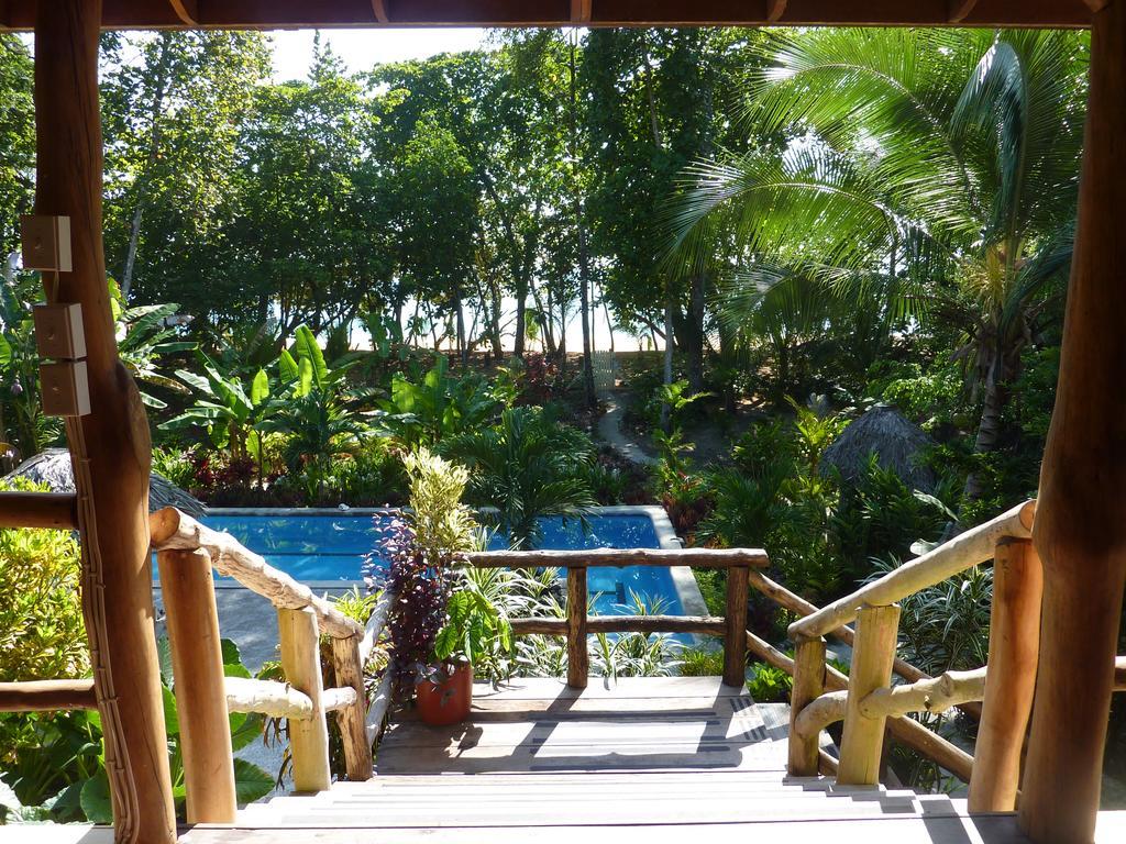 Bluff Beach Retreat Bocas del Toro Exteriör bild