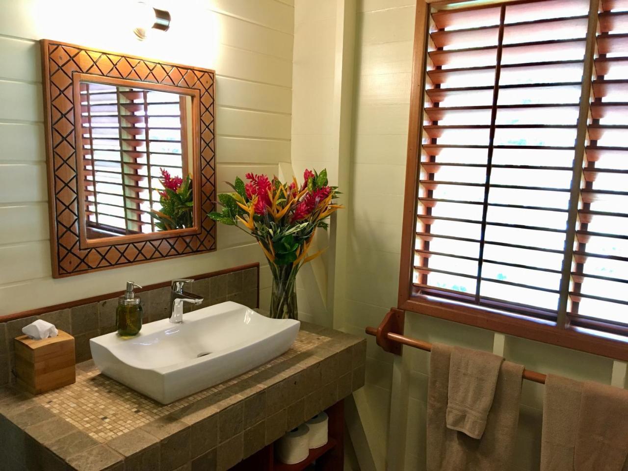 Bluff Beach Retreat Bocas del Toro Exteriör bild
